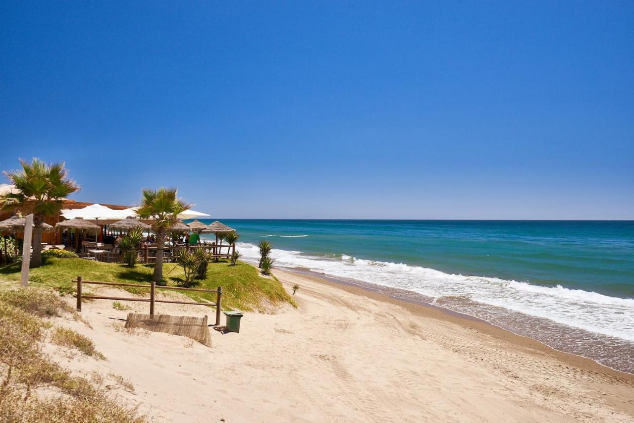 Oleholidays Romana Playa 223 Primera Linea Playa Appartement Marbella Buitenkant foto