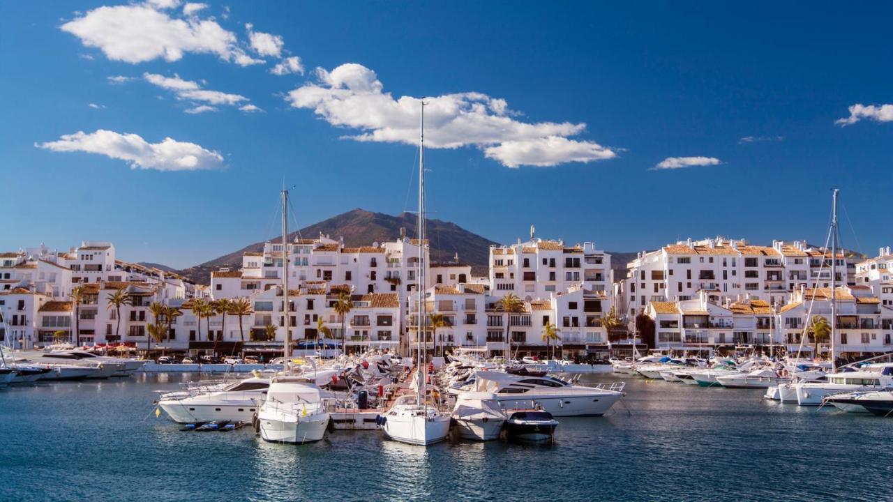 Oleholidays Romana Playa 223 Primera Linea Playa Appartement Marbella Buitenkant foto